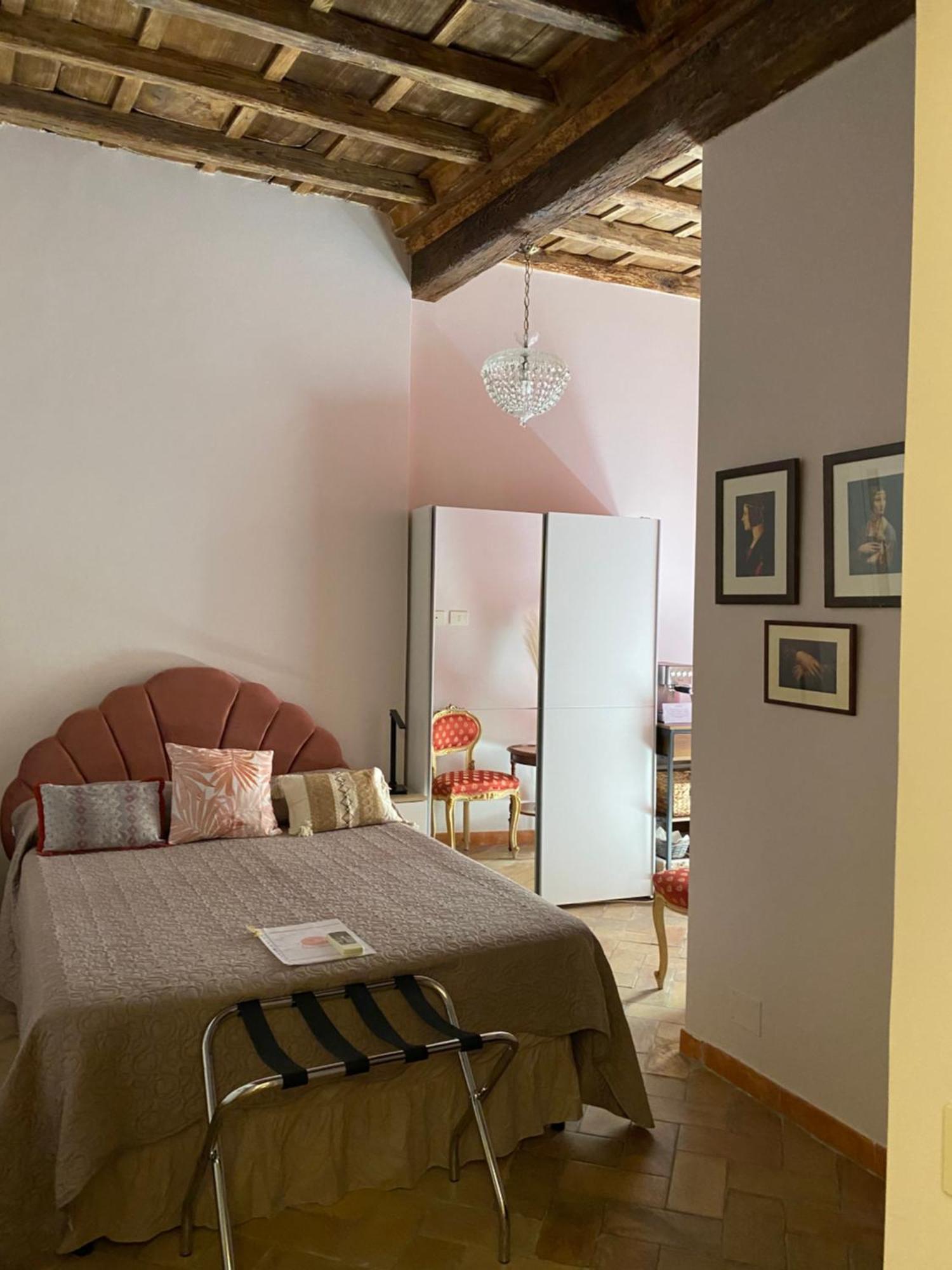 Boutique Grifone Roma Quarto foto